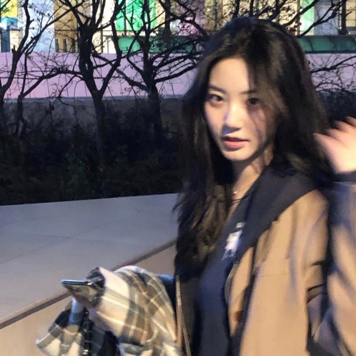 我才不信你是个王子呢